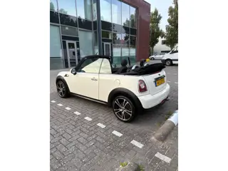 Foto 17 van Mini Cabrio 1.6 Cooper Chili - Cabrio - Cruise - Airco