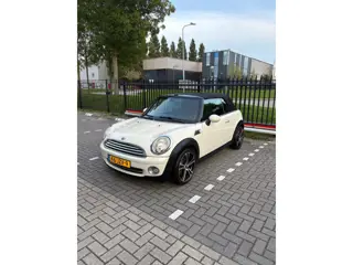 Foto 18 van Mini Cabrio 1.6 Cooper Chili - Cabrio - Cruise - Airco