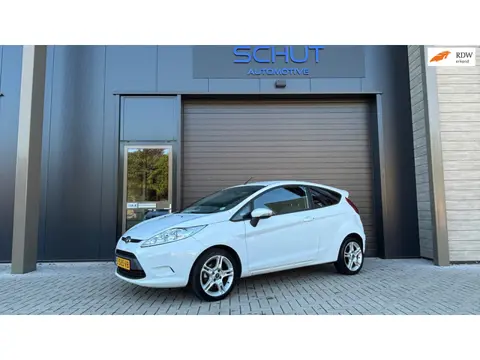 Ford Fiesta 1.4 3DRS SPORT | D. RIEM VERV | CLIMA | CARPLAY | ST LOOK | APK 03-2027