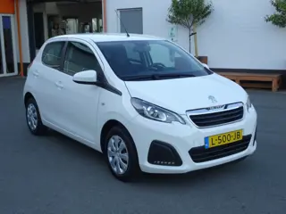 Foto 12 van Peugeot 108 1.0 e-VTi Active Airco, apple carplay, android auto, elektrische ramen, centrale vergren