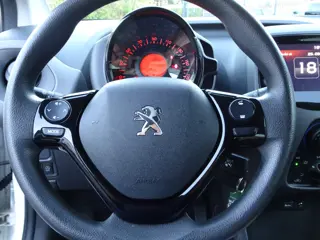 Foto 20 van Peugeot 108 1.0 e-VTi Active Airco, apple carplay, android auto, elektrische ramen, centrale vergren