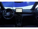 Foto 25 van Toyota Yaris Cross 1.5 Hybrid 130 Dynamic / Stoel&stuurverw. / Comfortpack / Safety- Pack / = INCL.