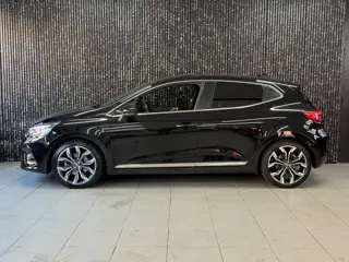 Foto 15 van Renault Clio 1.6 E-Tech Hybrid 140 Intens RS line Automaat | 360 camera |