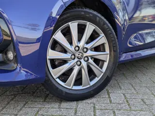 Foto 13 van Toyota Yaris 1.5 Hybrid Business Plus | Stoel- stuurverwarming | Adapt. Cruise | Carplay | Keyless |
