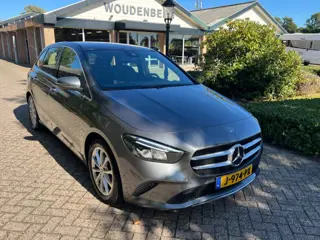 MERCEDES-BENZ B-KLASSE B 180 Progressive
