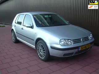Foto 8 van Volkswagen Golf 1.6-16V Trendline
