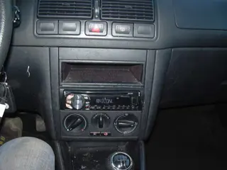 Foto 7 van Volkswagen Golf 1.6-16V Trendline