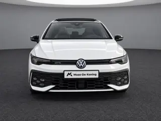 Foto 13 van Volkswagen Golf 1.5 272pk DSG eHybrid GTE  · Panoramadak · Stoelventilatie · Camera · Elek. Voorstoe