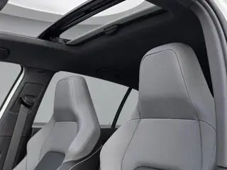 Foto 19 van Volkswagen Golf 1.5 272pk DSG eHybrid GTE  · Panoramadak · Stoelventilatie · Camera · Elek. Voorstoe