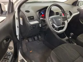 Foto 18 van Kia Picanto 1.0 CVVT ISG R-Cross/ ZEER ZUINIG