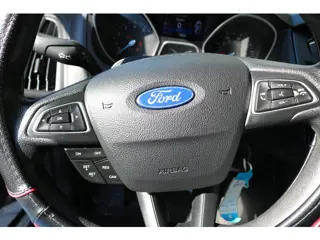 Foto 11 van Ford FOCUS 2.0 BENZINE *UNIEK IN NL*