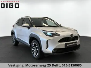 Foto 14 van Toyota Yaris Cross 1.5 HYBRID DYNAMIC SILVERLINE GARANTIE 2035 NAVIGATIE . STUUR EN STOEL VERWARMING