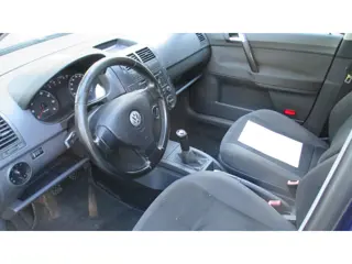 Foto 11 van Volkswagen Polo 1.4-16V Trendline