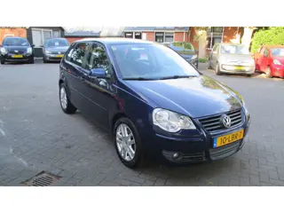 Foto 19 van Volkswagen Polo 1.4-16V Trendline