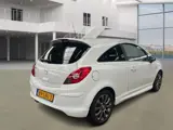 Foto 24 van Opel Corsa 1.4-16V '111' Edition/ VELGEN