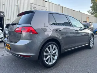 Foto 19 van Volkswagen Golf 1.4 TSI ACT Connected Series / 124 DKM / DEALER ONDERHOUDEN