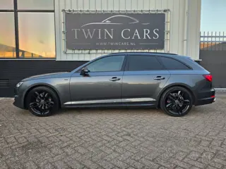 Foto 15 van Audi A4 Avant 2.0 TFSI quattro Sport S line black edition