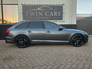 Foto 14 van Audi A4 Avant 2.0 TFSI quattro Sport S line black edition