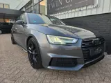 Foto 23 van Audi A4 Avant 2.0 TFSI quattro Sport S line black edition