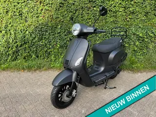 AGM VX50 Injectie E5 Scooter Sierbeugelset BETAAL met in3