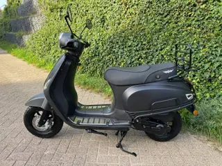 Foto 12 van AGM VX50 Injectie E5 Scooter Sierbeugelset BETAAL met in3