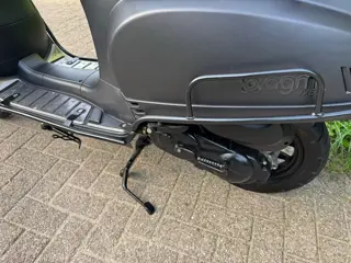 Foto 14 van AGM VX50 Injectie E5 Scooter Sierbeugelset BETAAL met in3