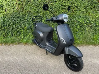 Foto 15 van AGM VX50 Injectie E5 Scooter Sierbeugelset BETAAL met in3