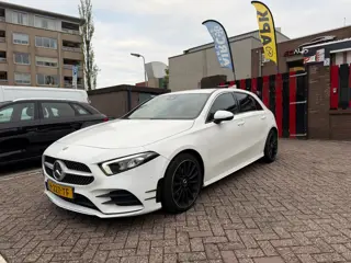 Foto 17 van Mercedes-Benz A-klasse 220 Premium Plus