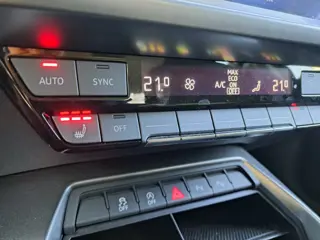 Foto 7 van AUDI A3 A3 Limousine 30 TFSI S-Edition UNIEKE AUTO !!