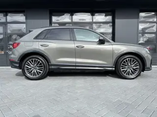 Foto 15 van Audi Q3 35 TFSI S-line Chronos grey (bj 2023, automaat)