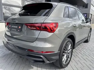 Foto 16 van Audi Q3 35 TFSI S-line Chronos grey (bj 2023, automaat)