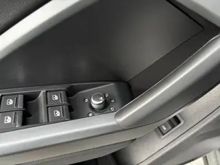 Foto 20 van Audi Q3 35 TFSI S-line Chronos grey (bj 2023, automaat)