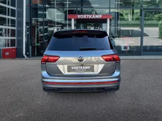 Foto 16 van VOLKSWAGEN TIGUAN 2.0 TSI 4M R-LINE 7P. LEDER/PANO-DAK/TREKHAAK/STAND-KACHEL/360CAMERA
