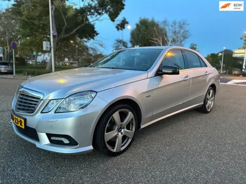 Mercedes-Benz E-klasse 350 CGI Avantgarde / automaat / leder / cruise.control / lmv / pdc / navi / e