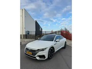 Volkswagen Arteon 2.0 TSI Business R Exclusive