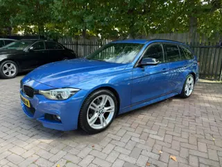 Foto 11 van BMW 3-serie Touring 318i M Sport Shadow|Aut|Dealer OH|NW APK|LED|Cruise|Clima|Leder|