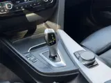 Foto 22 van BMW 3-serie Touring 318i M Sport Shadow|Aut|Dealer OH|NW APK|LED|Cruise|Clima|Leder|