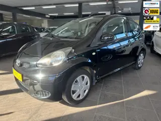 Foto 11 van Toyota Aygo 1.0-12V Comfort Navigator airco elektrische pakket