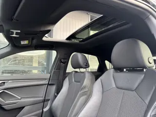 Foto 14 van Audi Q3 Sportback 35 TFSI S-Line Black Pano (bj 2022)
