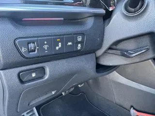 Foto 14 van Kia Niro 1.6 GDi Hybrid DynamicPlusLine, Leder, Glazen Schuifdak, Camera, Apple Carplay, Navigatie,