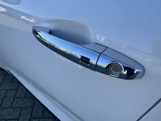 Foto 13 van Kia Niro 1.6 GDi Hybrid DynamicPlusLine, Leder, Glazen Schuifdak, Camera, Apple Carplay, Navigatie,