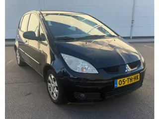 Foto 20 van Mitsubishi Colt 1.3 Invite Automaat Airco Elektrische Ramen Trekhaak