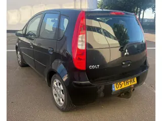 Foto 18 van Mitsubishi Colt 1.3 Invite Automaat Airco Elektrische Ramen Trekhaak