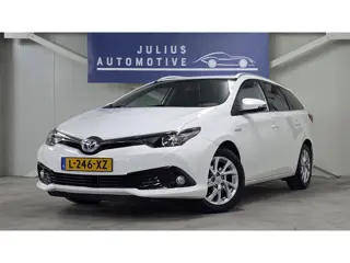 Toyota Auris Touring Sports 1.8 Hybrid Dynamic Dealer Onderhouden Trekhaak Camera Clima Mooi!