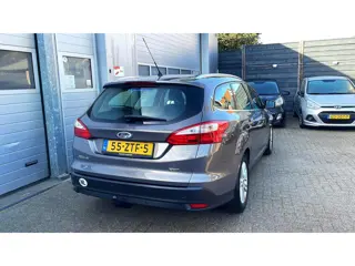 Foto 15 van Ford Focus Wagon 1.0 EcoBoost Titanium-Navi-Clima-Trekhaak