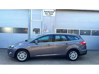 Foto 16 van Ford Focus Wagon 1.0 EcoBoost Titanium-Navi-Clima-Trekhaak