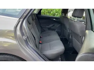 Foto 11 van Ford Focus Wagon 1.0 EcoBoost Titanium-Navi-Clima-Trekhaak