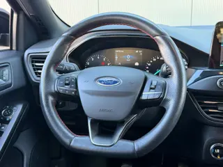 Foto 18 van Ford FOCUS 1.5 EcoBoost ST Line Business Cam PDC Navi Airco Keyless CarPlay