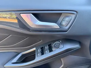 Foto 19 van Ford FOCUS 1.5 EcoBoost ST Line Business Cam PDC Navi Airco Keyless CarPlay