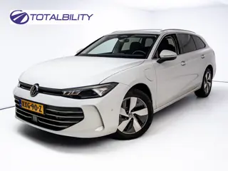 Volkswagen Passat Variant 1.5 eHybrid Business Comfort Elec. Trekhaak| Led | Ergo Active Stoelen met